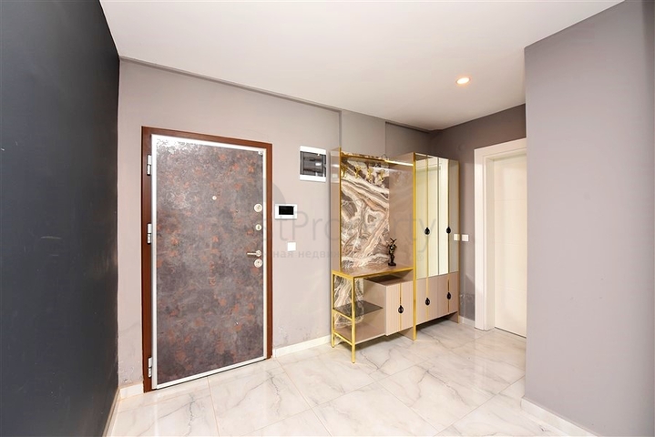 5+1 villa in the central area of Alanya