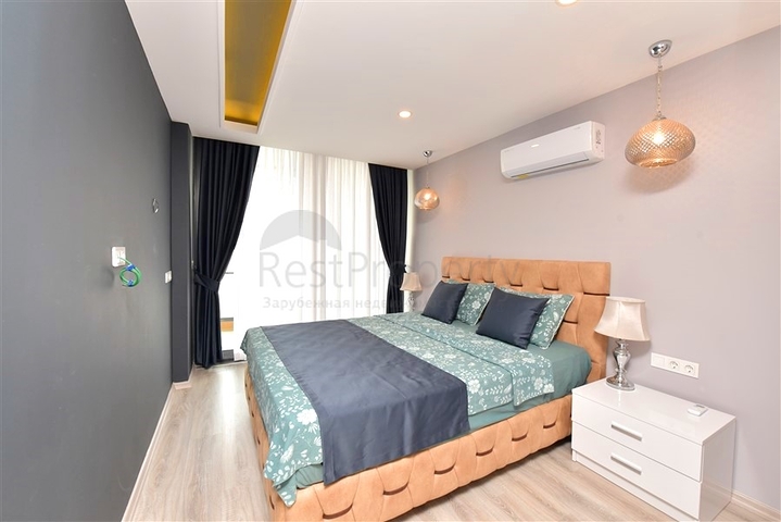 5+1 villa in the central area of Alanya