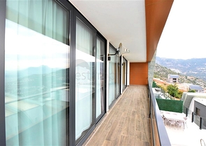 5+1 villa in the central area of Alanya