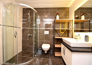 5+1 villa in the central area of Alanya