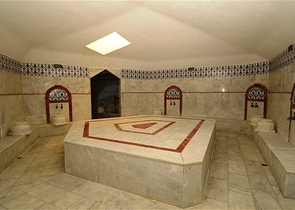 2+1 apartment in Tosmur area near the sea 