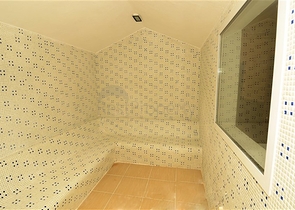 2+1 apartment in Tosmur area near the sea 