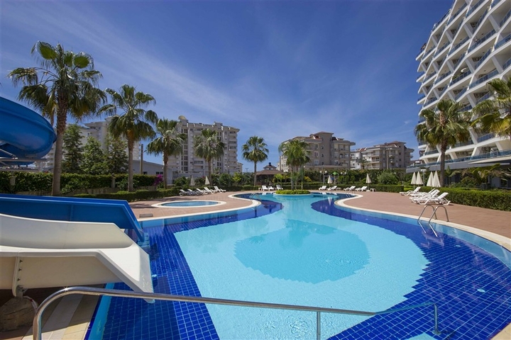 2+1 apartment in a premium class complex in Cikcilli district