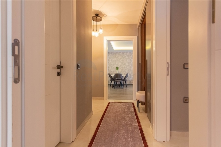 Furnished 2+1 apartment on the first coastline in Mahmutlar