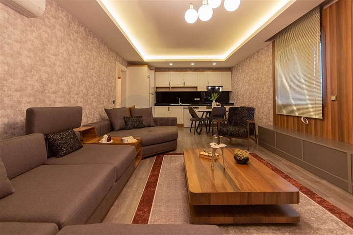 Furnished 2+1 apartment on the first coastline in Mahmutlar