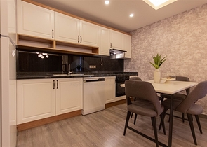 Furnished 2+1 apartment on the first coastline in Mahmutlar