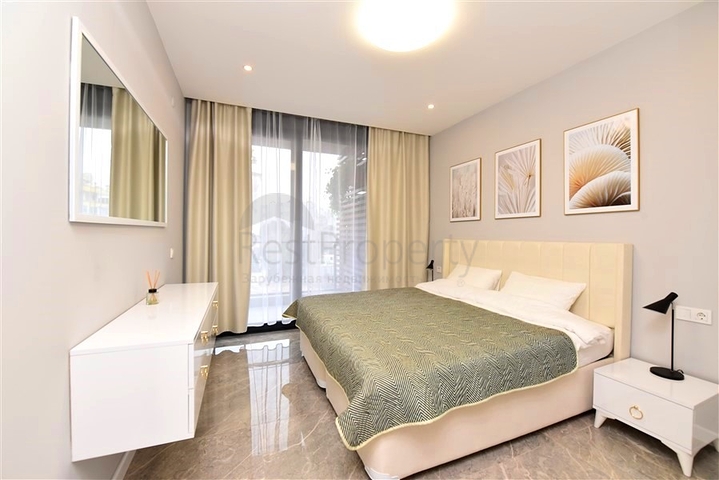 1+1 in the very center of Alanya