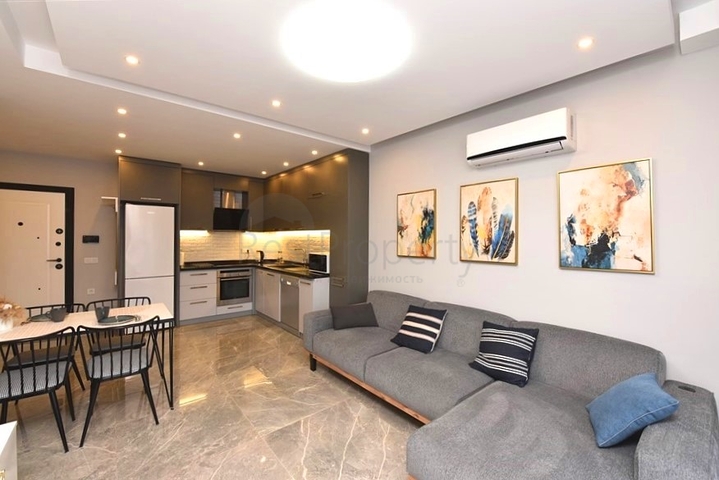 1+1 in the very center of Alanya