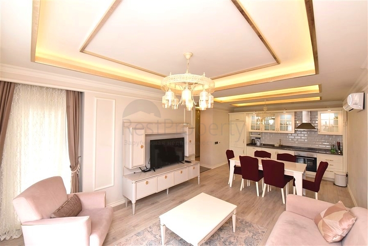 2+1 apartment in a top complex in the center of Alanya