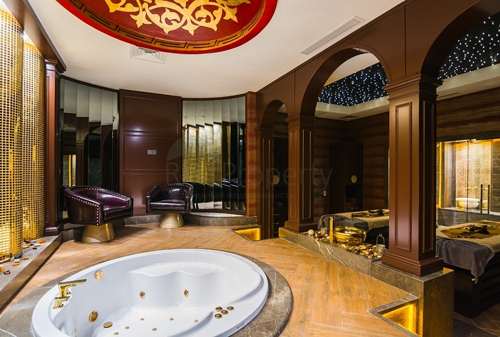 2+1 apartment in a top complex in the center of Alanya