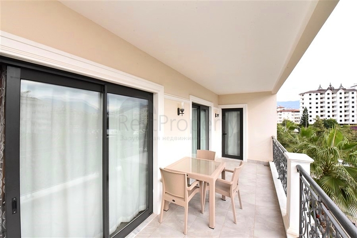 2+1 apartment in a top complex in the center of Alanya