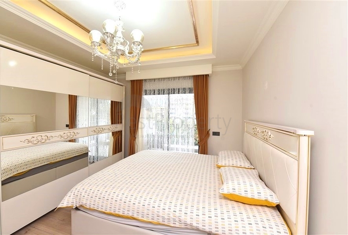 2+1 apartment in a top complex in the center of Alanya