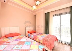 2+1 apartment in a top complex in the center of Alanya