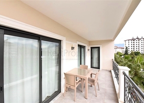 2+1 apartment in a top complex in the center of Alanya