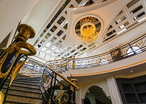 2+1 apartment in a top complex in the center of Alanya