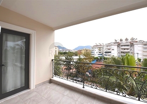 2+1 apartment in a top complex in the center of Alanya