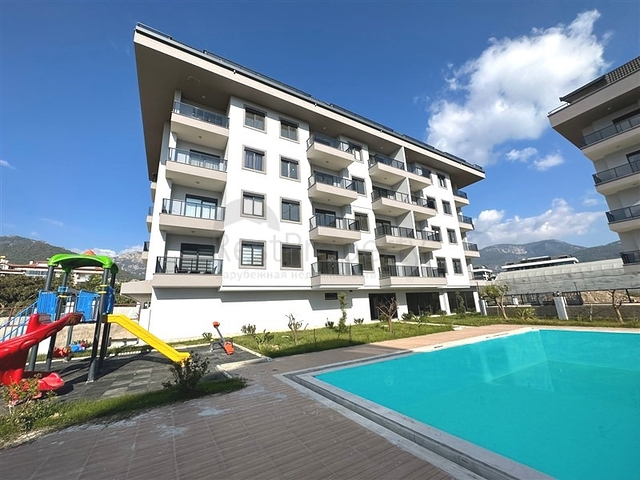 The apartment has a 2+1 layout with a separate kitchen