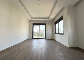 The apartment has a 2+1 layout with a separate kitchen