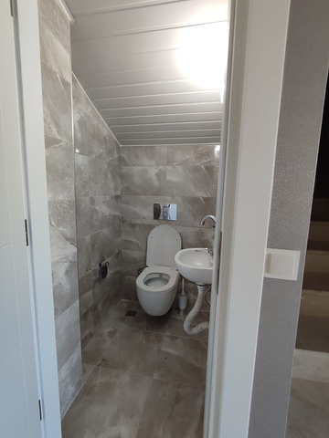 Three-bedroom penthouse in a residential complex with infrastructure