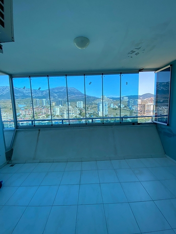 Three-bedroom penthouse in a residential complex with infrastructure