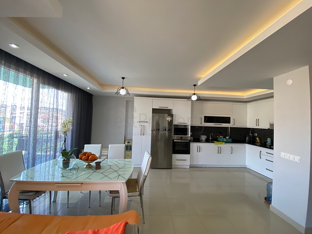 Three-bedroom penthouse in a residential complex with infrastructure