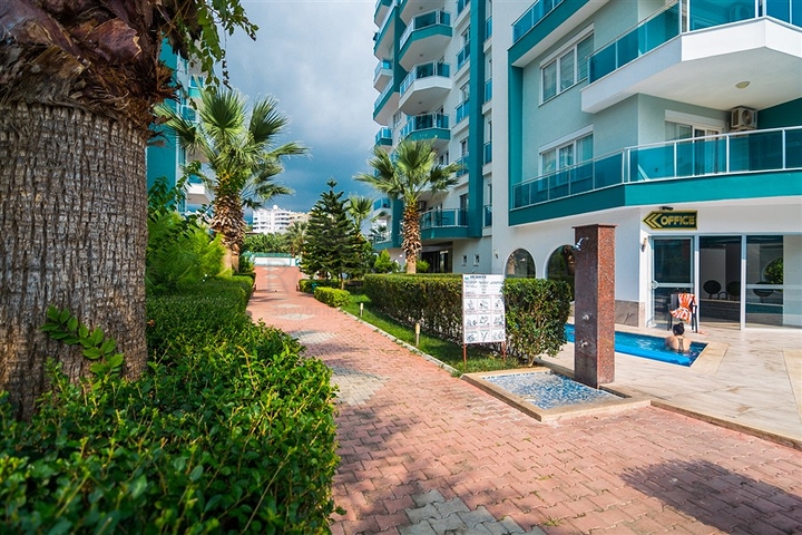 Three-bedroom penthouse in a residential complex with infrastructure