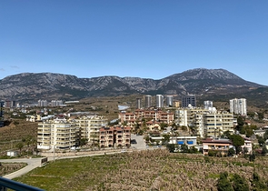 Three-bedroom penthouse in a residential complex with infrastructure