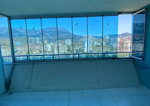 Three-bedroom penthouse in a residential complex with infrastructure