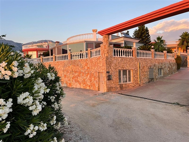 3+1 villa in Mahmutlar area 