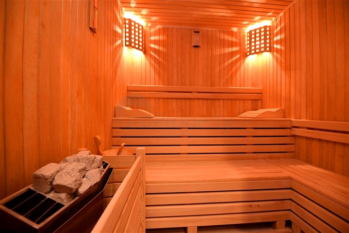 7+1 apartment with separate kitchen in Jikjili district