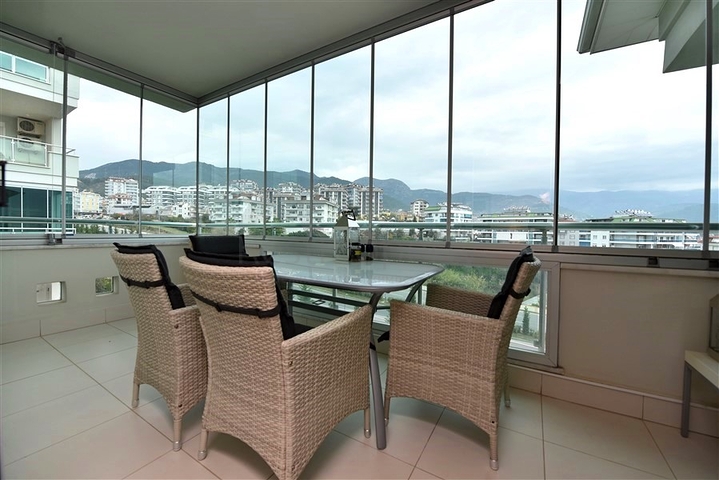 7+1 apartment with separate kitchen in Jikjili district