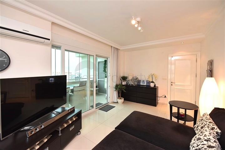 7+1 apartment with separate kitchen in Jikjili district