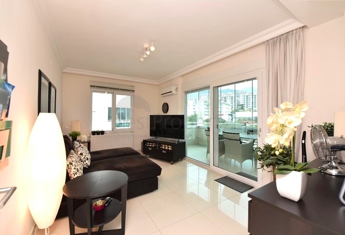 7+1 apartment with separate kitchen in Jikjili district