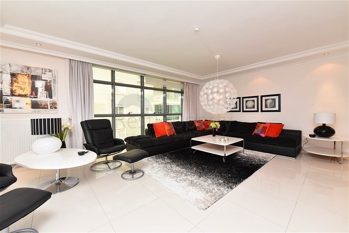 7+1 apartment with separate kitchen in Jikjili district