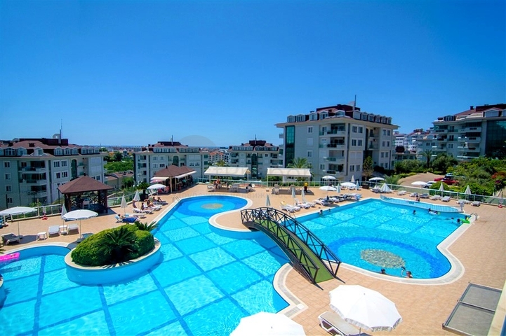 7+1 apartment with separate kitchen in Jikjili district