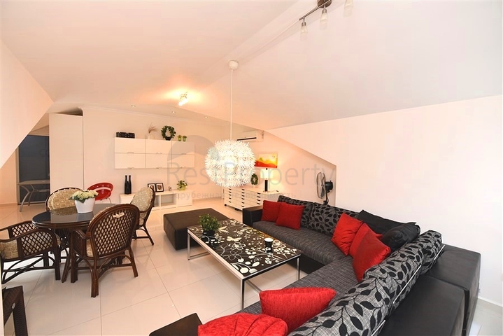 7+1 apartment with separate kitchen in Jikjili district