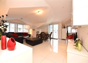 7+1 apartment with separate kitchen in Jikjili district