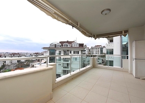 7+1 apartment with separate kitchen in Jikjili district