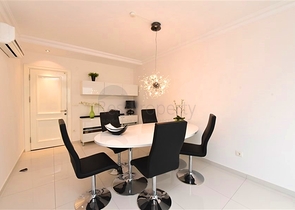 7+1 apartment with separate kitchen in Jikjili district