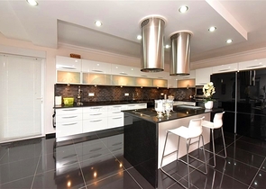 7+1 apartment with separate kitchen in Jikjili district