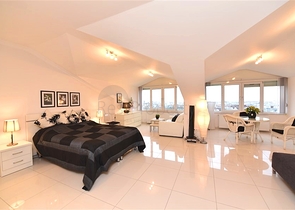 7+1 apartment with separate kitchen in Jikjili district