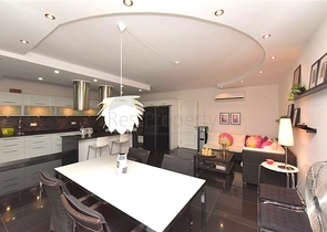 7+1 apartment with separate kitchen in Jikjili district