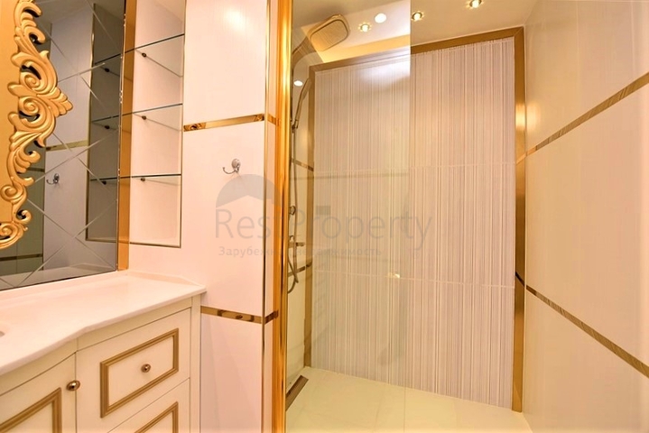 Luxury apartment from the owner in a premium level 2+1 complex