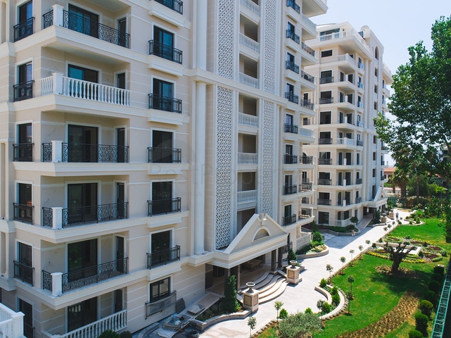 Luxury apartment from the owner in a premium level 2+1 complex