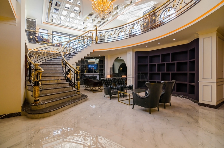 Luxury apartment from the owner in a premium level 2+1 complex