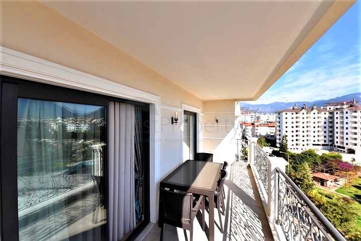 Luxury apartment from the owner in a premium level 2+1 complex