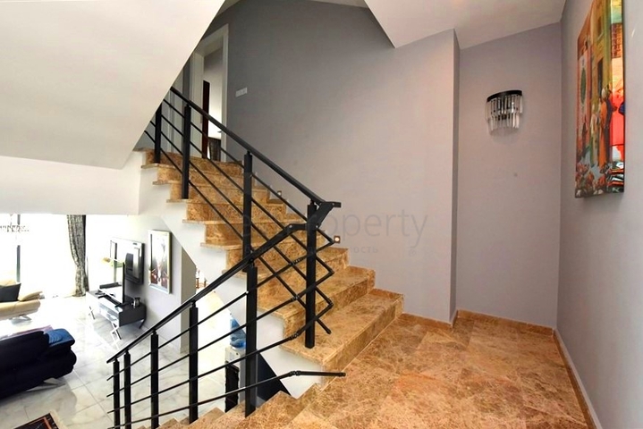 5+1 villa with stunning views of Alanya