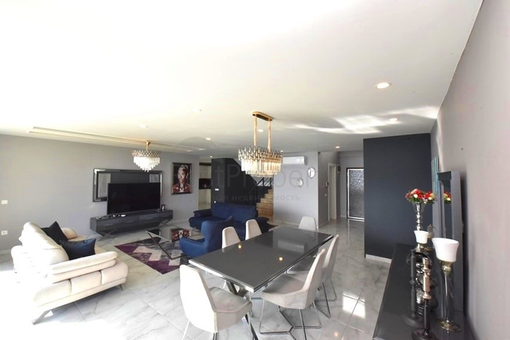 5+1 villa with stunning views of Alanya