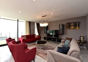 Three-storey 5+1 villa in the very center of Alanya