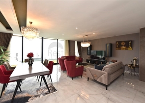 Three-storey 5+1 villa in the very center of Alanya